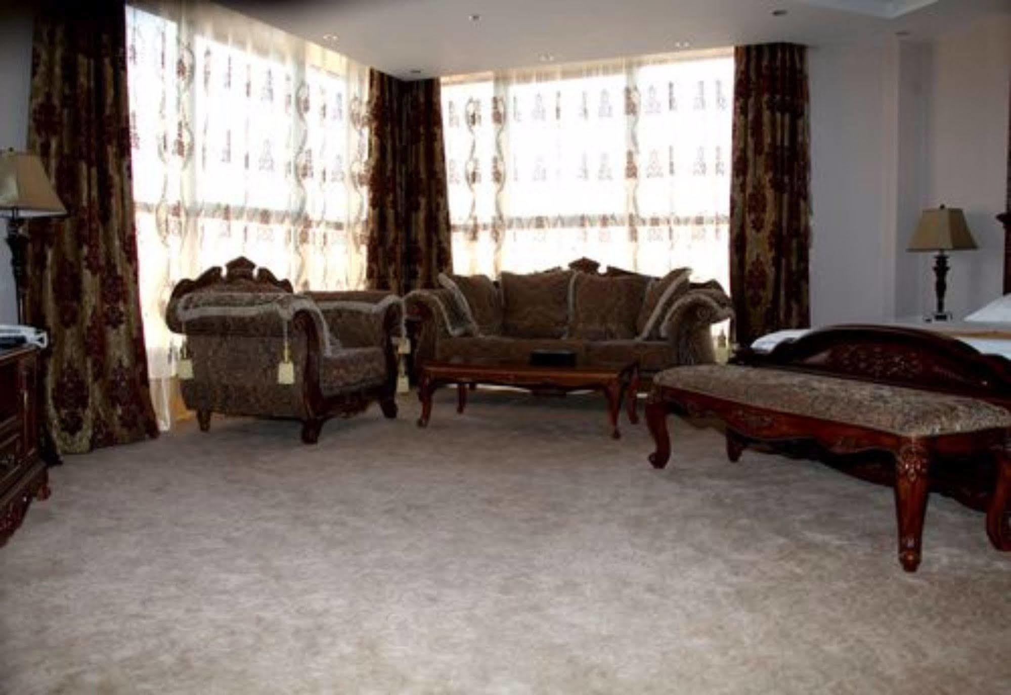 Best Western Gobi'S Kelso Ulaanbaatar Ngoại thất bức ảnh